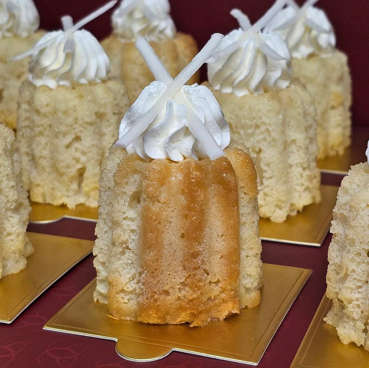 Vanilla Fleur Gateaux